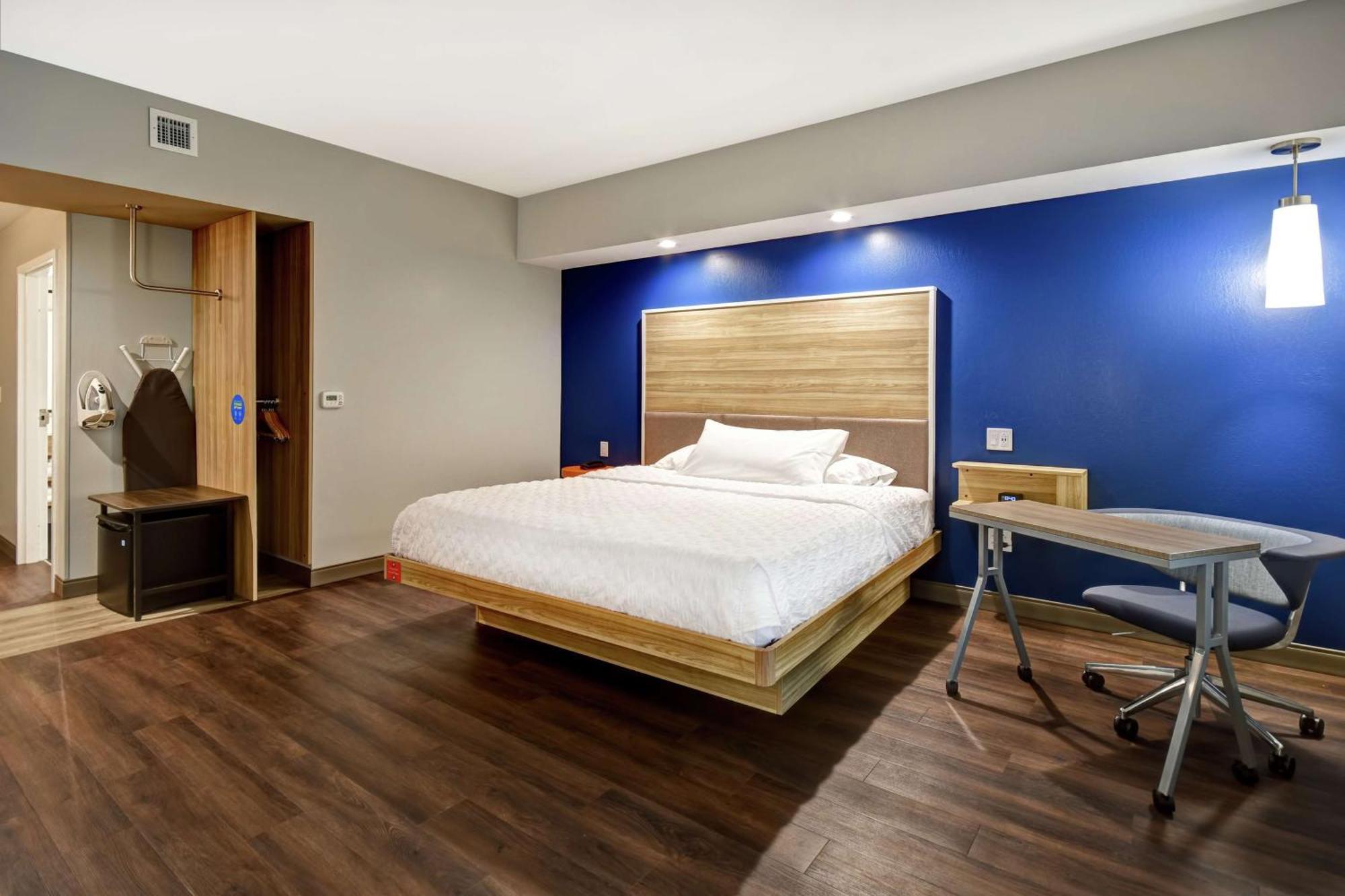 Отель Tru By Hilton Syracuse-Camillus Экстерьер фото